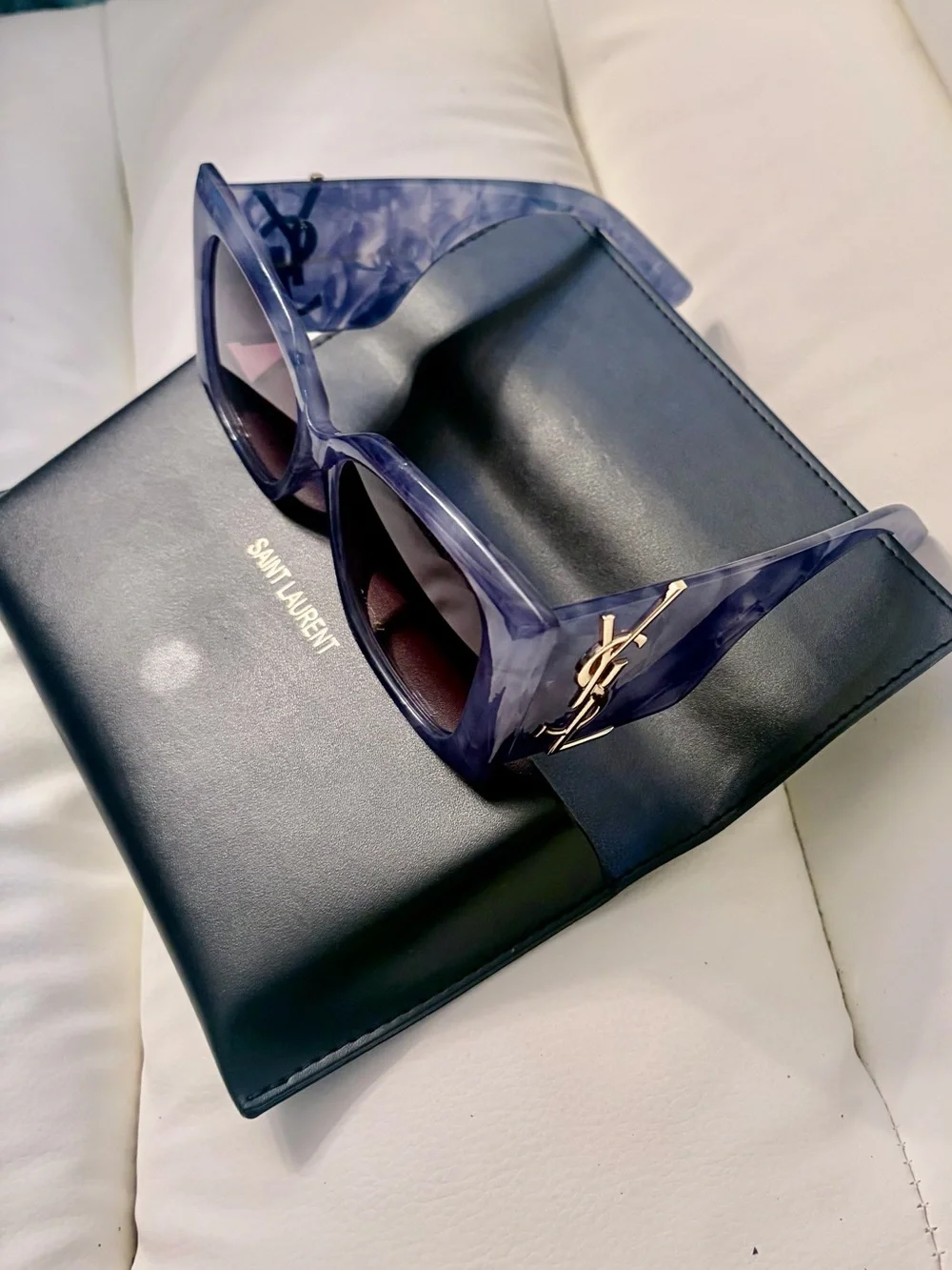 Saint Laurent statement cat